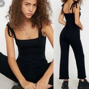 COPY - UO Erin Ribbed Tie-Shoulder Jumpsuit
